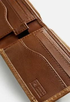 Rip Curl Corpo RFID Slim Wallet -Rip Curl Sales rip curl 7481 9686136 3
